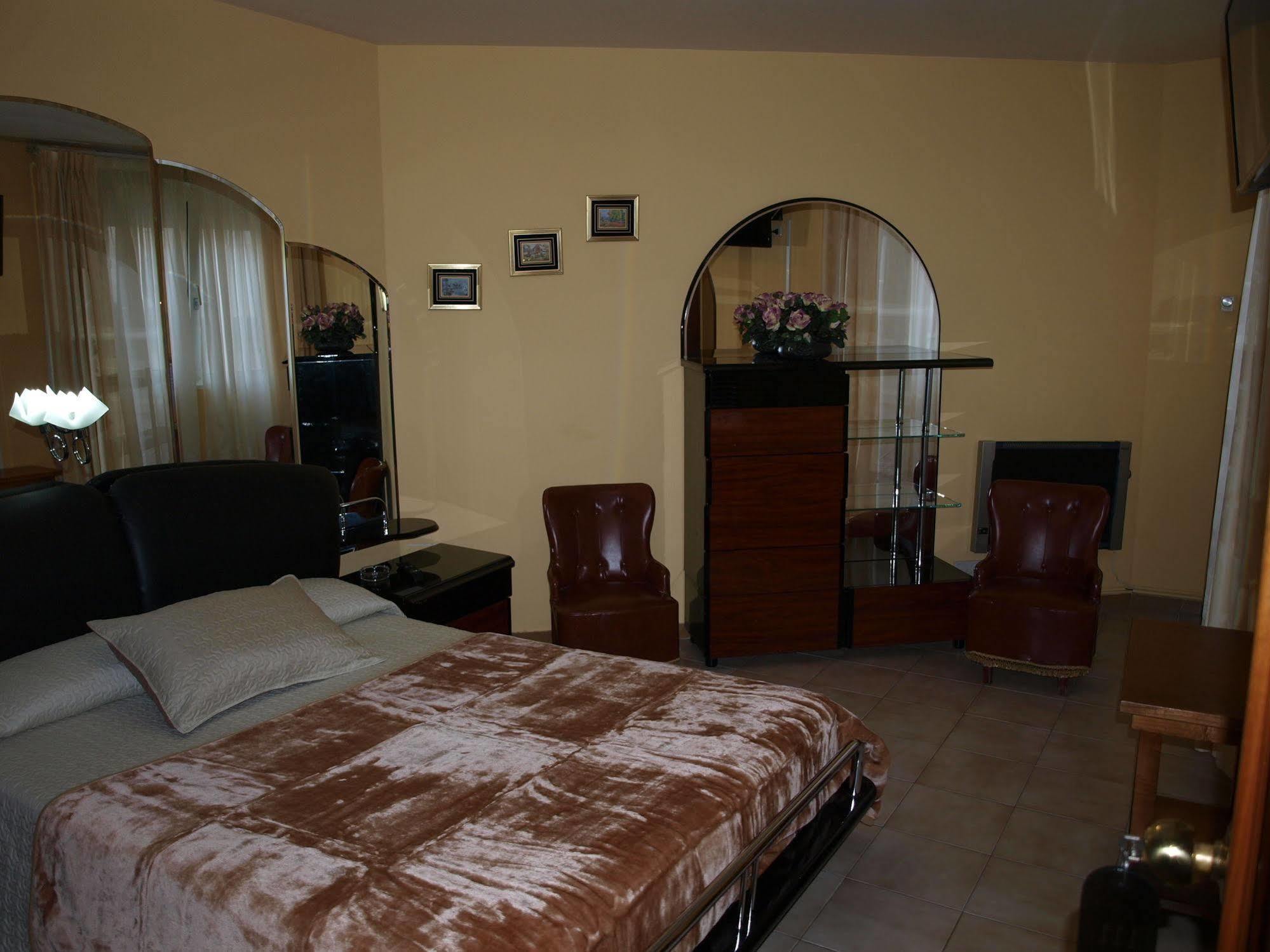 Hotel Francisco Javier La Coruña Eksteriør bilde